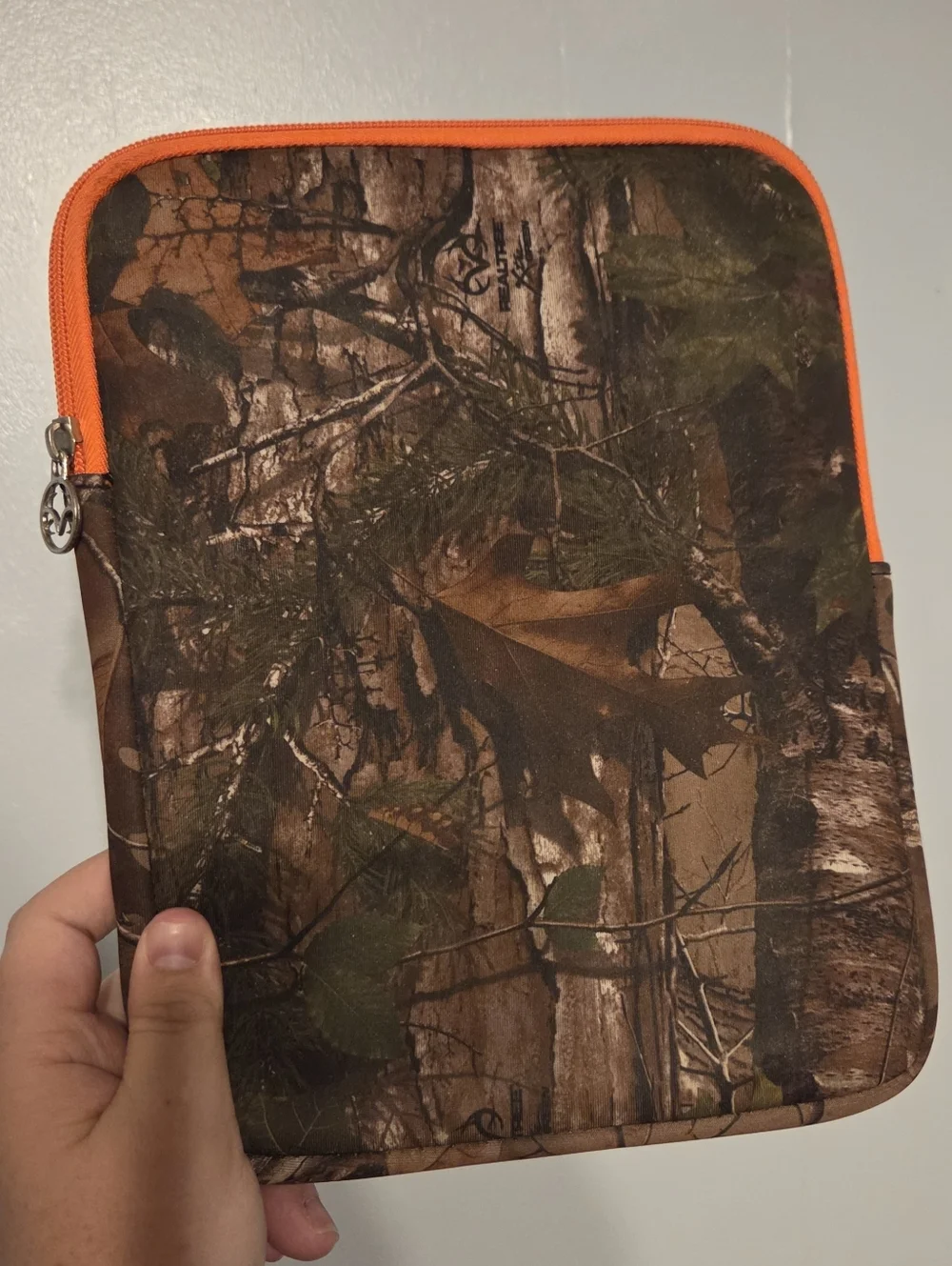 RealTree Tablet Case - Picture 1 of 3